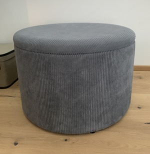 Sitzpouf mit Truhenfunktion