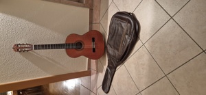 Gitarre mit Tasche