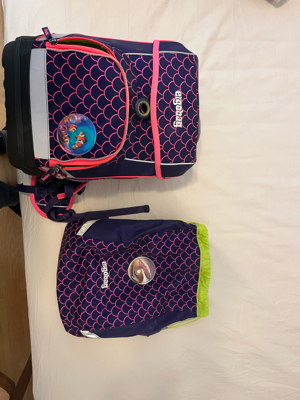 Ergobag - Schultasche - Set mit Turnsack, Regenschutz und Federschachteln Bild 3