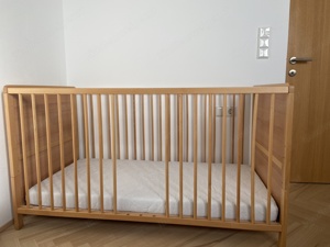 Gitterbett, Kinderbett 140cm x 70cm zusammen mit Julius Zöllner Matratze