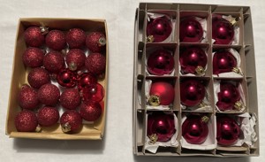 31 Christbaumkugeln rot