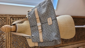 Guess Handtasche Damen grau beige
