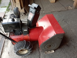 Schneefräse mit Briggs und Stratton Motor  Bild 2