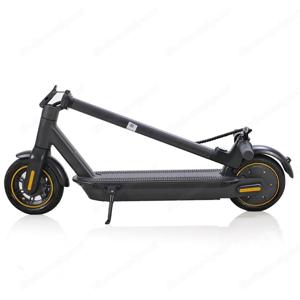 E-SCOOTER Kraftpaket große Reichweite  Bild 3