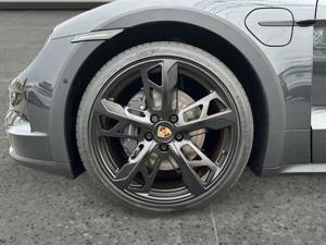 Porsche Taycan Bild 14