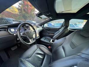 Tesla Model S Bild 10