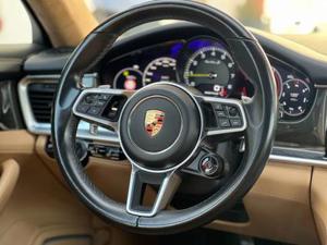 Porsche Panamera Bild 12