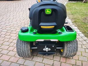 John Deere X304 Rasentraktor Bild 4