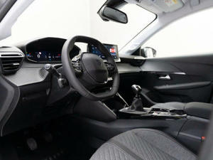 Peugeot 208 Bild 5