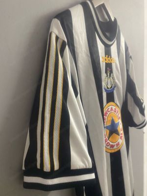 Newcastle United Retro Trikot  Bild 4