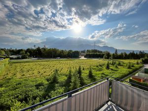 Exklusive Dachgeschosswohnung mit Penthouseflair und traumhafter Dachterrasse Bild 3