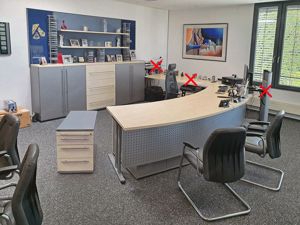 Büro neuwertig komplett