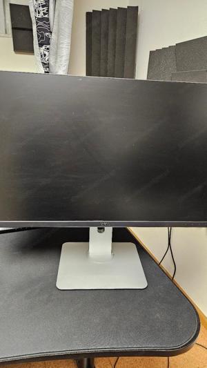 Dell UltraSharp QHD Display U2715Hc 27" Monitor