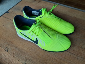 Fussball Hallenschuhe Nike Phantom Gr. 39 wie neu