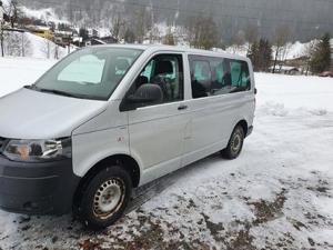 VW Caravelle 2012