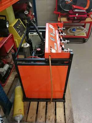 Bauer-Poseidon Atemluftkompressor Bild 6