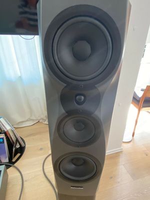 Dynaudio Confidence 30 High End Standlautsprecher in Midnight aus 2020