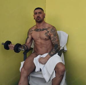  Massage und Spaß! Fitter männlicher Gay Escort in Graz Bild 6