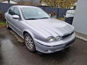 Jaguar X-Type