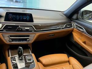 BMW 730 Bild 13