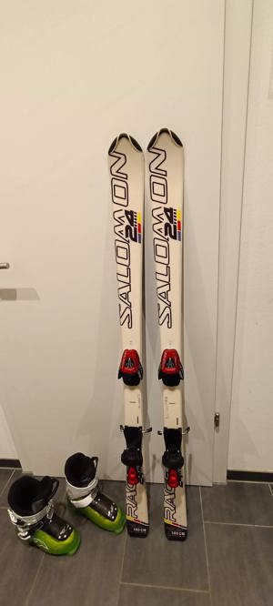 Ski Marke Salomon 140cm samt Skischuhe Gr. 37