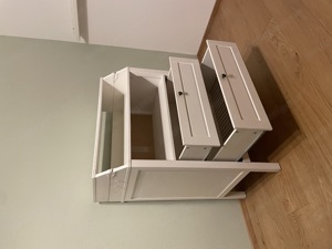 Wickelkommode & Kleiderschrank Bild 3