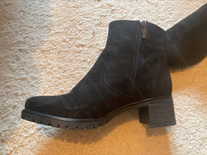 Neuwertige Stiefelette - klassisch - Gr. 39 Bild 2