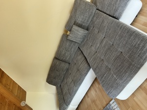 Gebrauchtes graues Sofa in gutem Zustand Bild 1