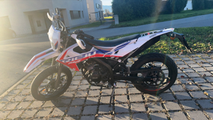 Moped Rieju MRT 50  Bild 2