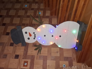 Schneemann aus Holz, Weihnachtsdeko, Geschenkidee, Weihnachtsgeschenk. Bild 2