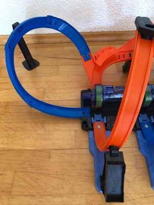 Hot Wheels FTB65 Korkenzieher Bahn Bild 2