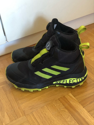 Schuhe Adidas Gr: 37 in Top Zustand Bild 2