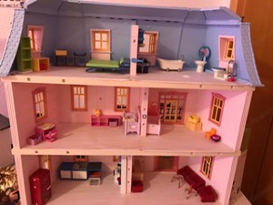 Playmobil Puppenhaus Bild 1