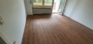 Verlegen von Laminatboden, Wand- und Bodenfliesen Bild 8