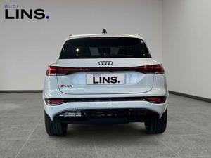 Audi SQ6 Bild 7