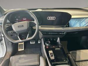 Audi SQ6 Bild 10