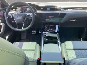 Audi SQ8 Bild 11