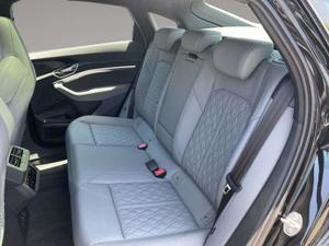 Audi SQ8 Bild 14