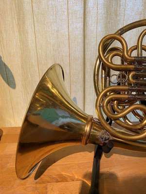 Alexander F B-Doppelhorn Modell 503 Bild 3