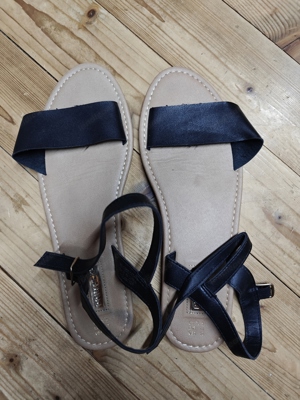 5 Paar Sandalen Gr 40 41