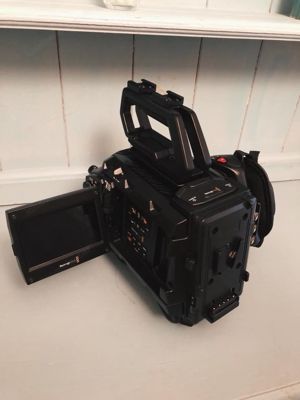 Blackmagic URSA Mini Pro 4.6 K Digital Cinema Kamera Bild 4