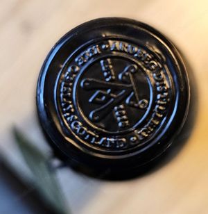 Ardbeg Very Young 1998 Committee Approved   Edler Single Malt - Geschenk-Box! Rarität