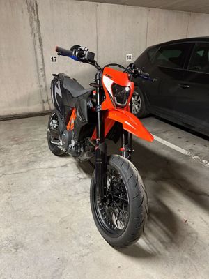 KTM 690 SMC R 2023