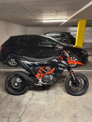 KTM 690 SMC R 2023 Bild 4