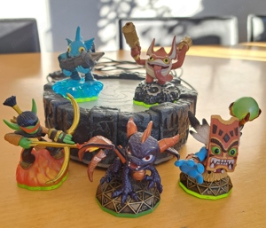 Skylanders Portal + Figuren für Wii