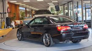 BMW 330 Bild 11