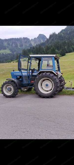 Traktor Ford 5600