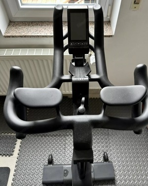 Life Fitness IC7 by ICG High End Trainingsgerät Bild 1