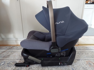 Maxi-Cosy inkl. Iso-Fix Station und Adapter für Kinderwagen