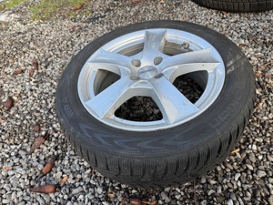 Nokian Winterreifen-Set mit Original-Alu-Felgen